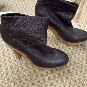 Theory boots